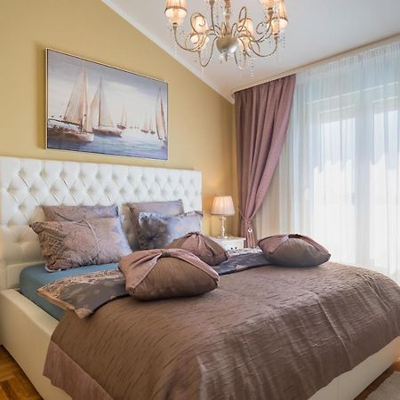 Apartment Tikvarin, Kastel Kambelovac Kaštela Exterior foto